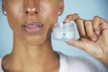 Load image into Gallery viewer, The Lip Exfoliator