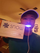 Load image into Gallery viewer, SNOW TEETH WHITENING™ SYSTÈME À DOMICILE [KIT TOUT-EN-UN]
